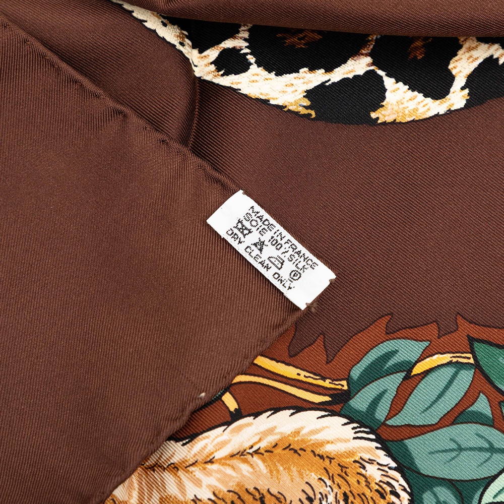 Pre-Loved Hermes Jungle Love Silk Scarf 90 - Picture 3 of 9